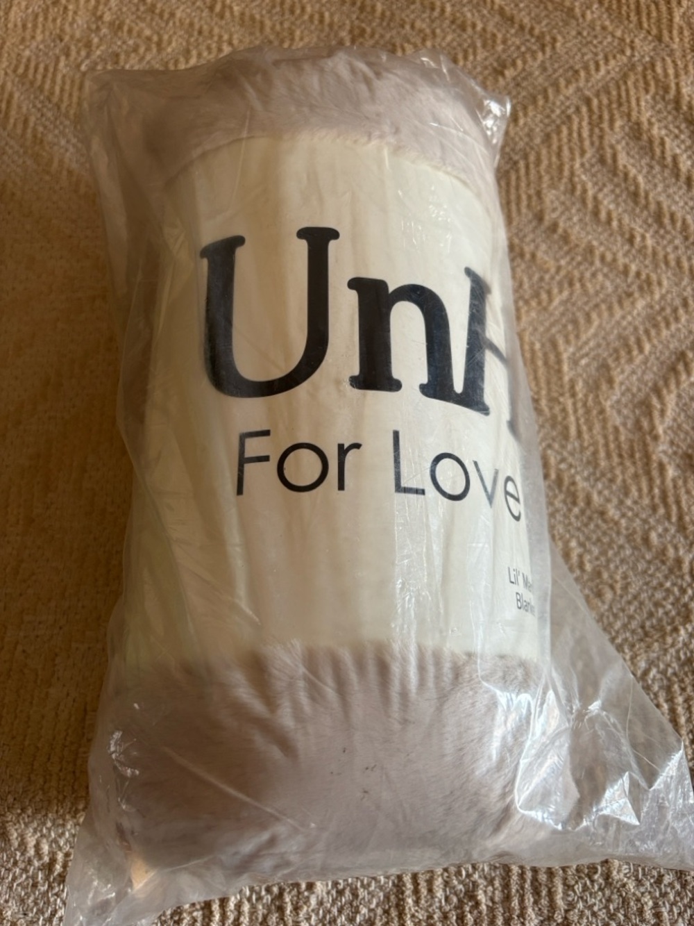 UnHide Plush Throw Blanket in  Beigebear- Ultra Soft Cozy Layer - Picture 3 of 5